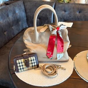 AUTHENTIC Burberry doctor bag with matching wallet